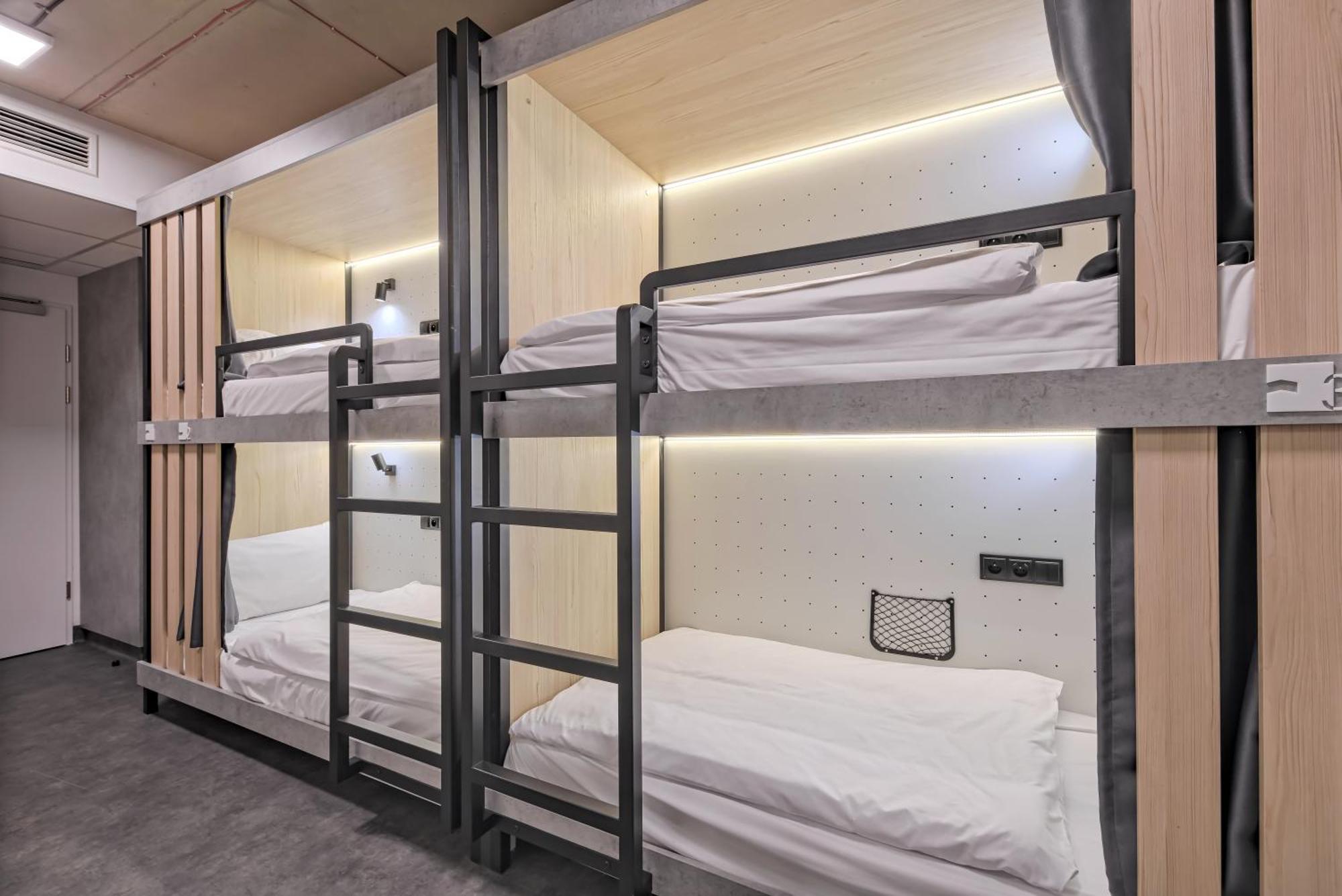 Easy One Premium Art Aparthotel Krakow Luaran gambar