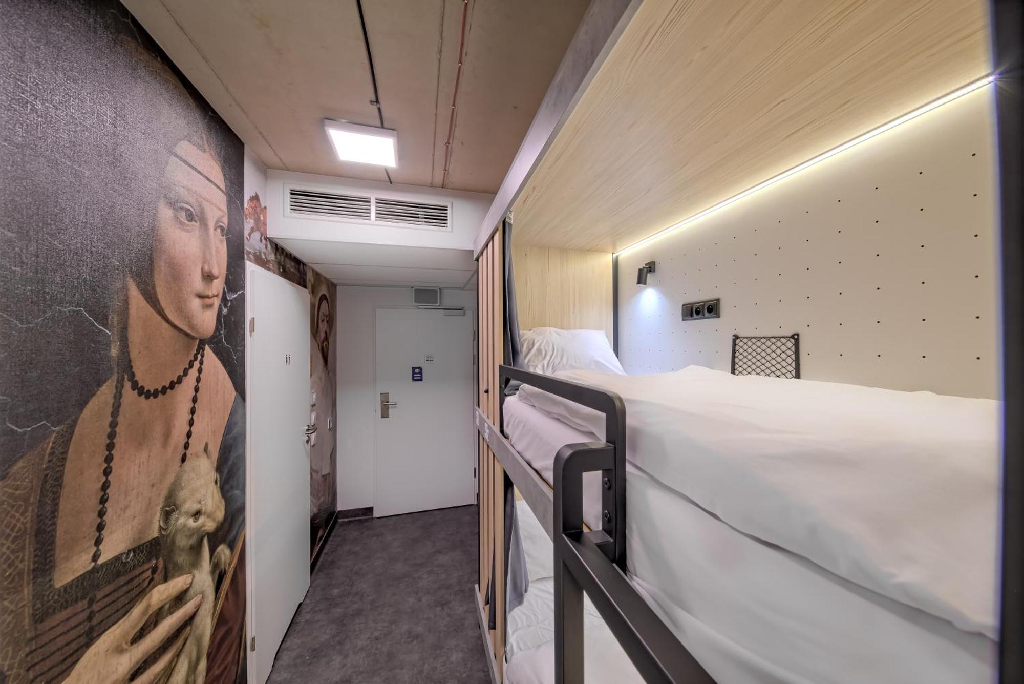 Easy One Premium Art Aparthotel Krakow Luaran gambar