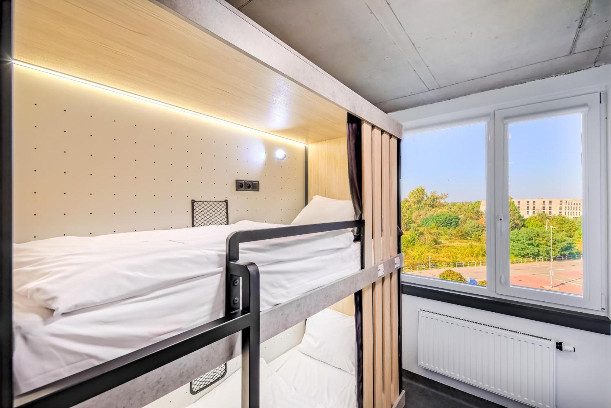 Easy One Premium Art Aparthotel Krakow Luaran gambar